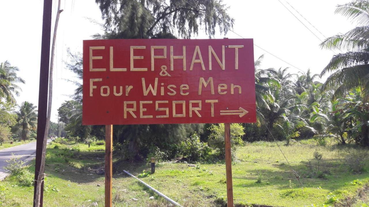 Elephant And Four Wise Men Resort Ram Nagar エクステリア 写真